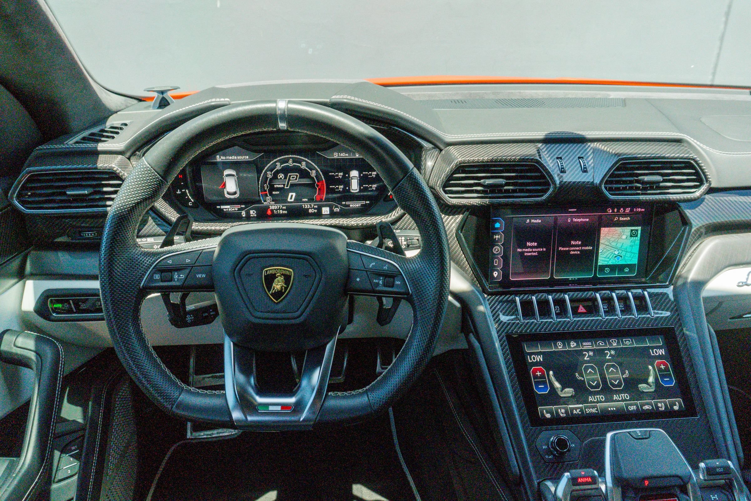 Used 2023 Lamborghini Urus S AWD/4WD image 68