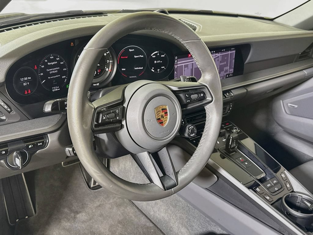 Used 2021 Porsche 911 Carrera RWD image 12