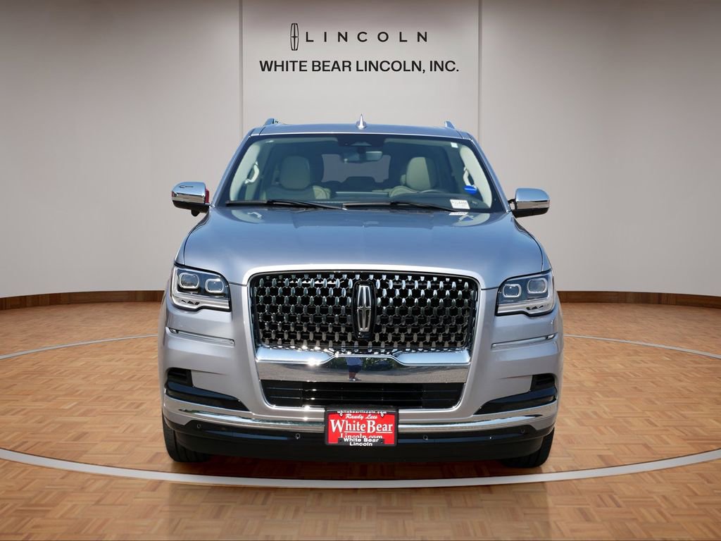 Used 2024 Lincoln Navigator Black Label image 4