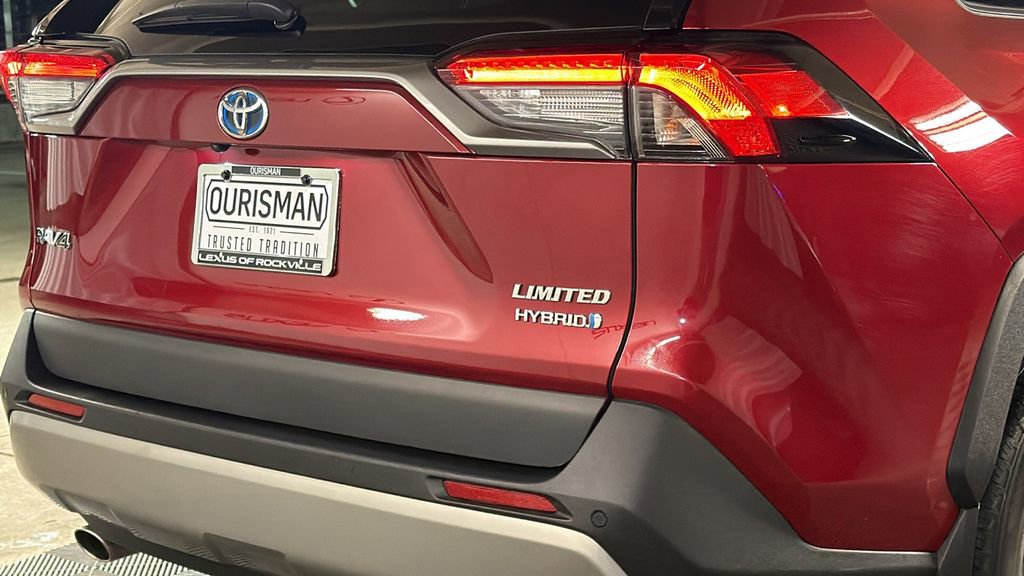 Used 2023 Toyota RAV4 Limited image 9