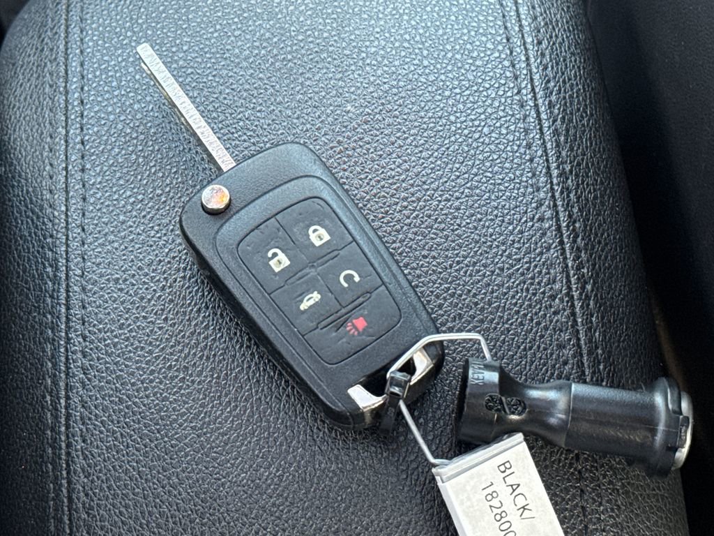 Used 2015 Chevrolet Cruze LTZ w/ Sun, Sound and Sport Package image 30