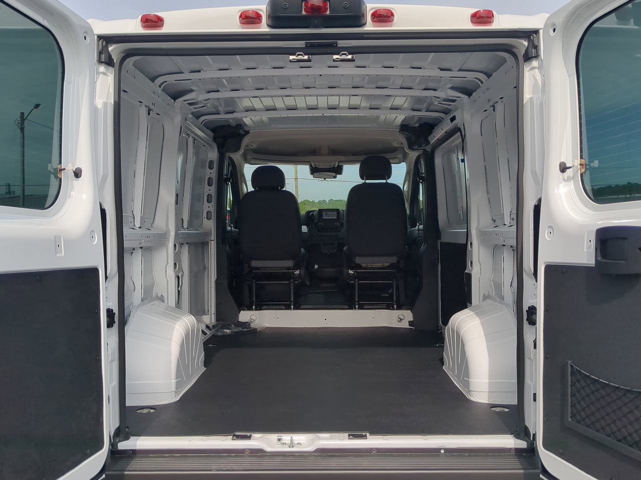 New 2026 RAM ProMaster 1500 w/ Storage Group FWD image 11