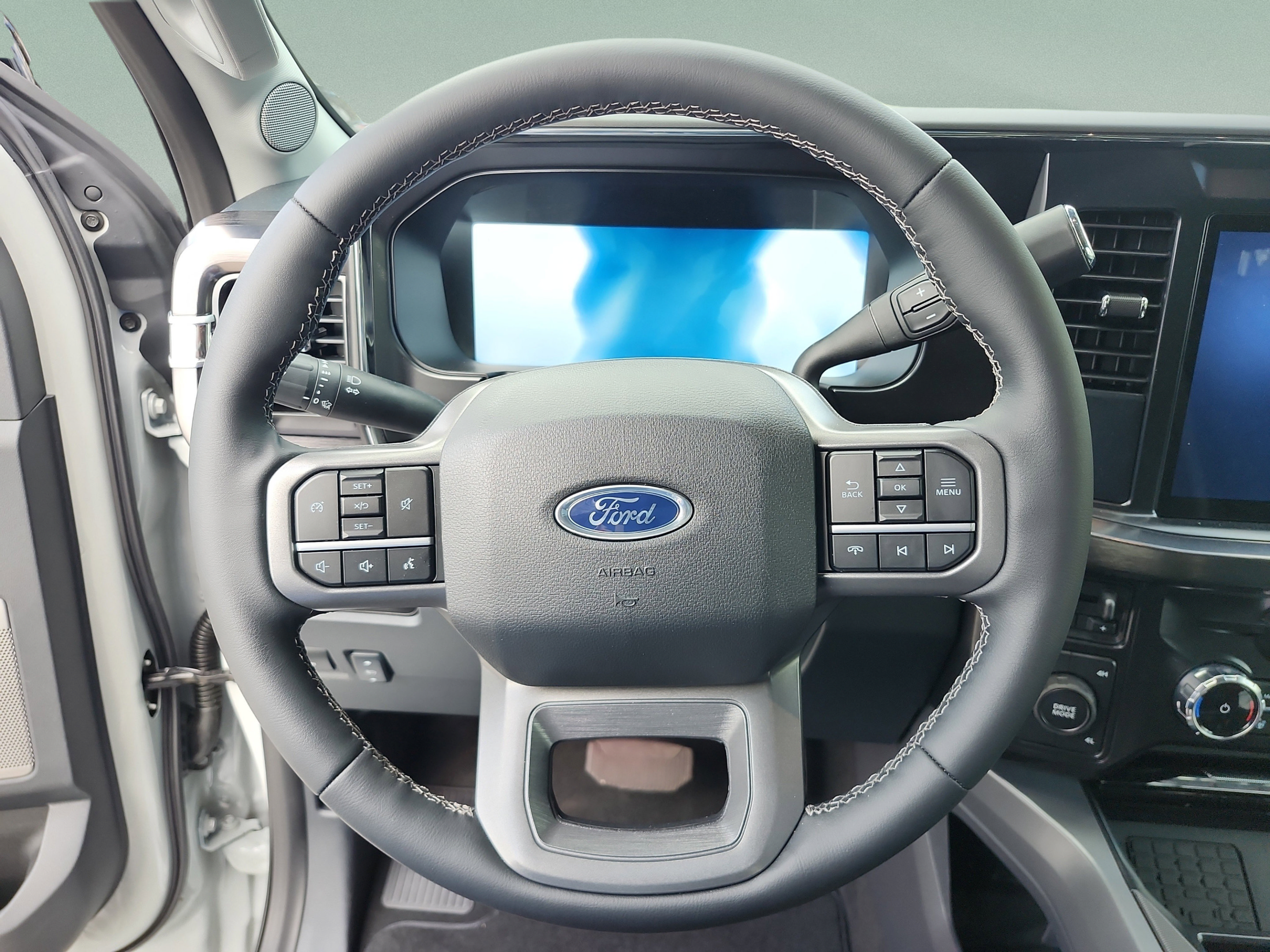 New 2026 Ford F250 Lariat AWD/4WD image 9