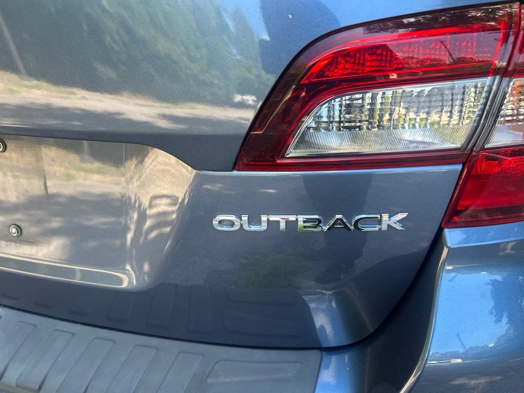 Used 2018 Subaru Outback 2.5i Premium AWD/4WD image 10