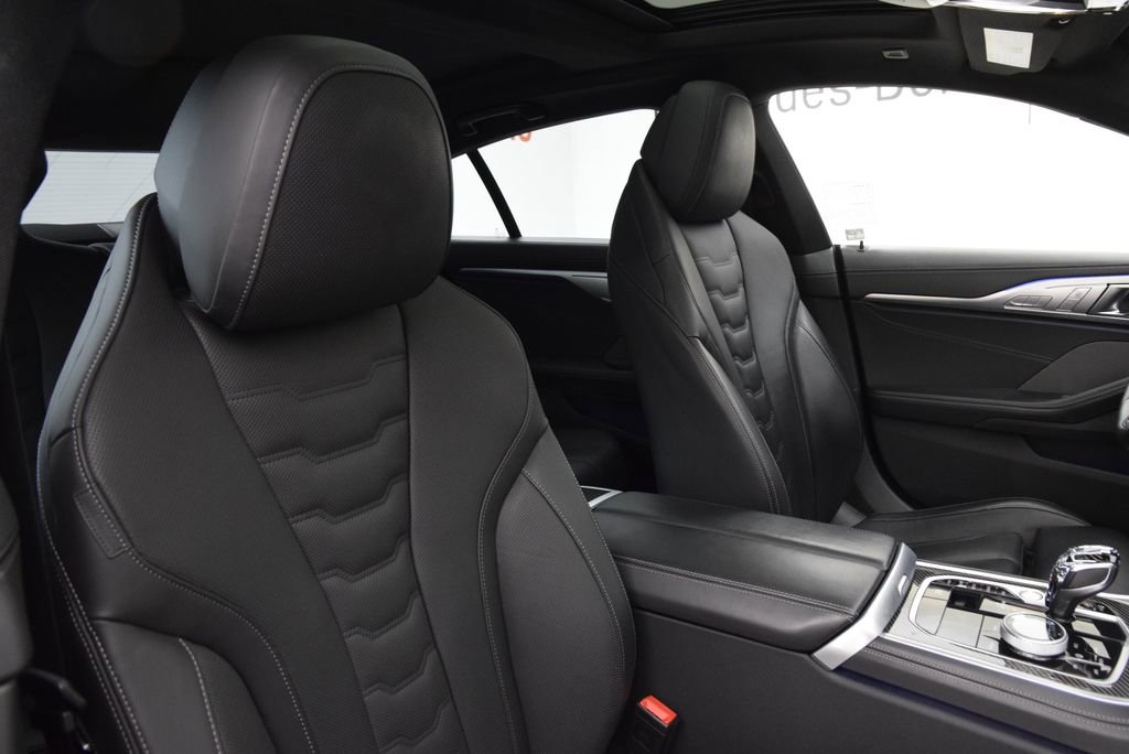 Used 2025 BMW M850i xDrive image 17