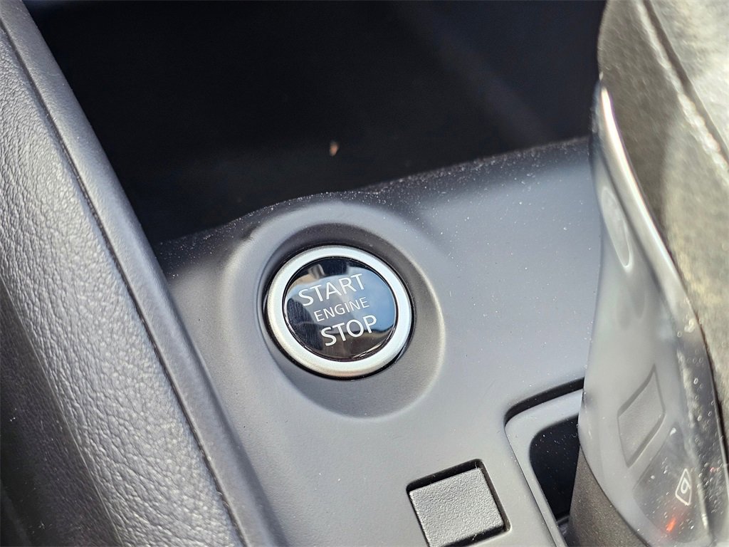 New 2025 Nissan Kicks Play S image 11
