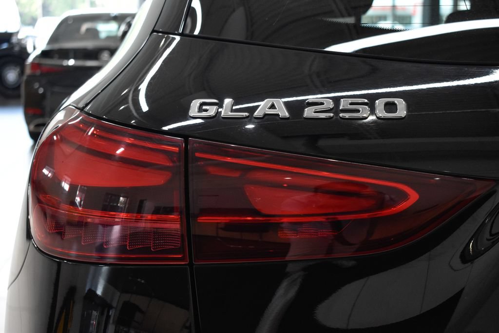 Used 2024 Mercedes-Benz GLA 250 4MATIC image 13