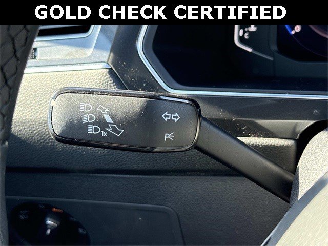 Used 2020 Volkswagen Tiguan SEL image 27