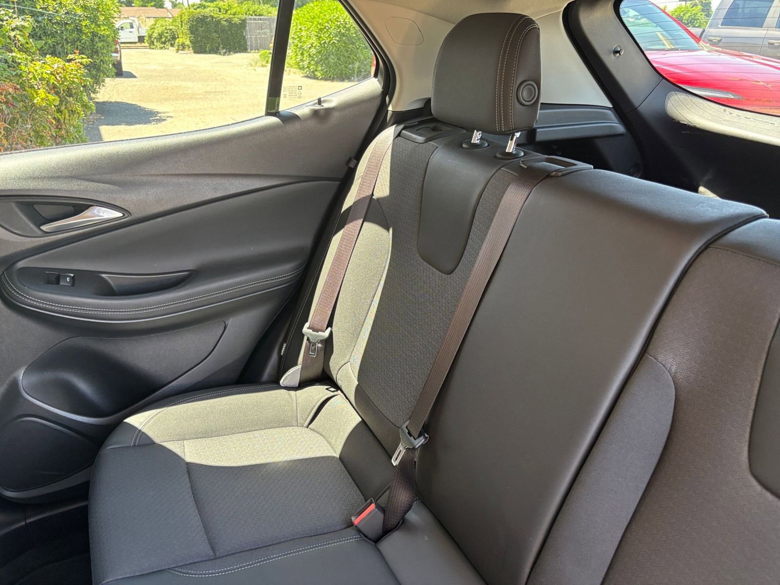Used 2025 Buick Encore GX Preferred FWD image 39