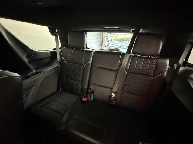 Used 2023 Cadillac Escalade V AWD/4WD image 37