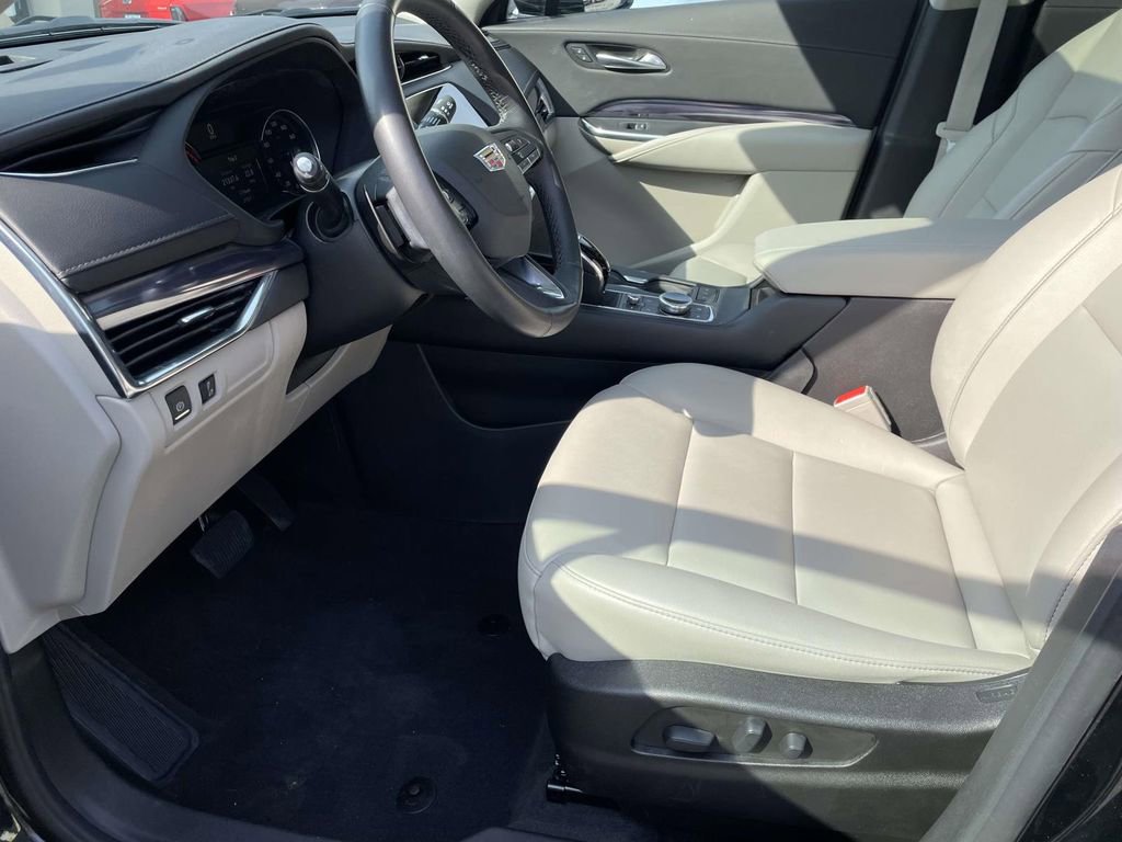 Certified 2023 Cadillac XT4 Luxury image 20