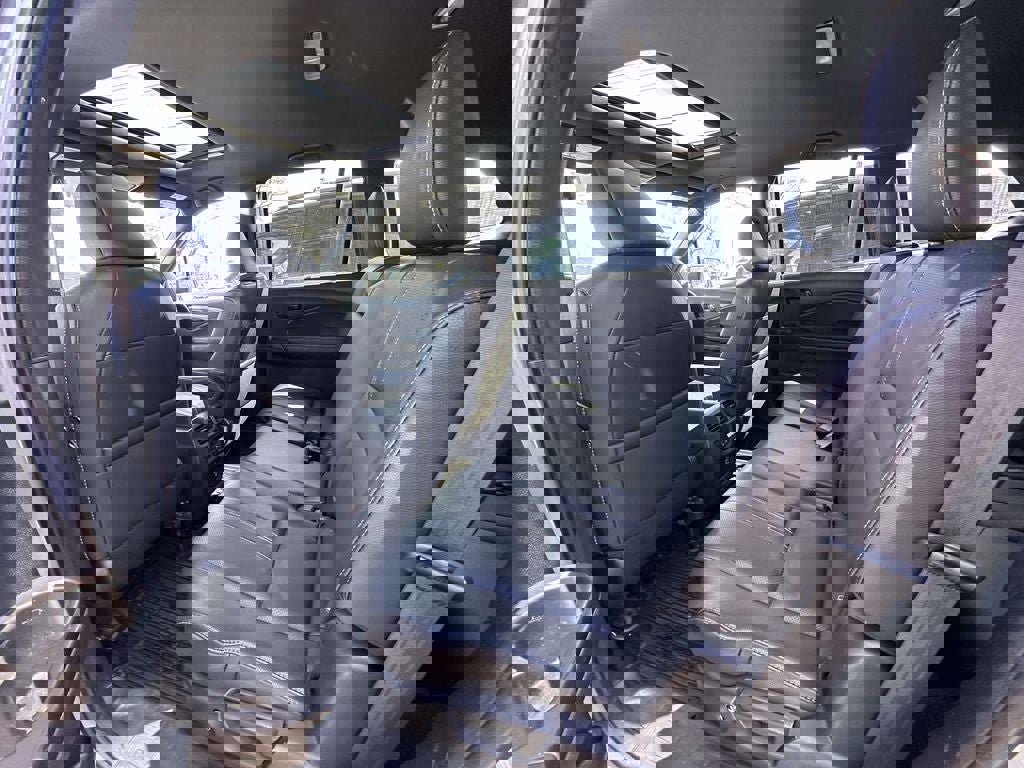 Used 2022 Honda Pilot TrailSport image 17