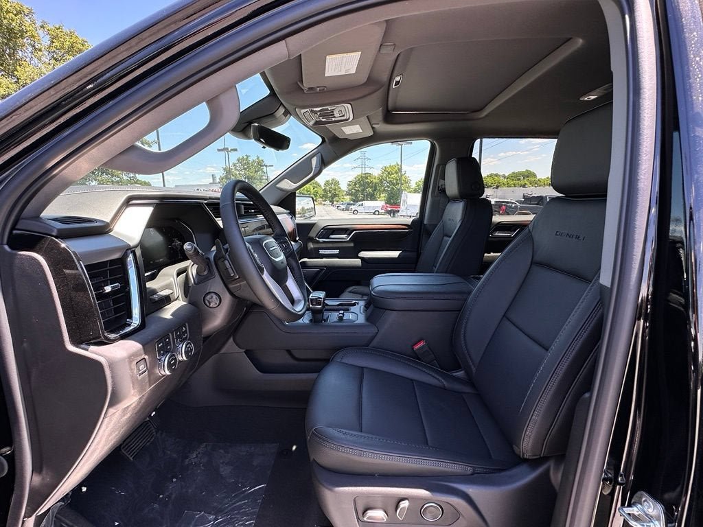 New 2026 GMC Sierra 1500 Denali w/ Denali Reserve Package AWD/4WD image 16