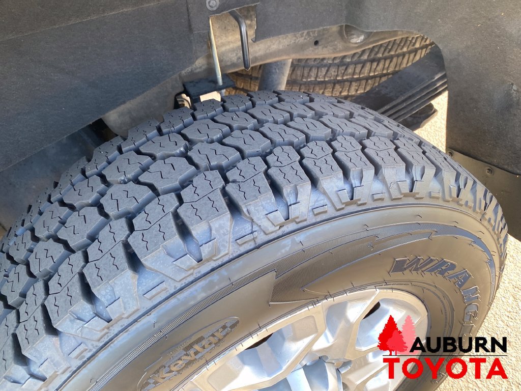 Used 2024 Chevrolet Silverado 2500 LTZ AWD/4WD image 23