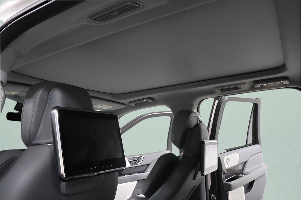 Used 2019 Lincoln Navigator Reserve AWD/4WD image 9