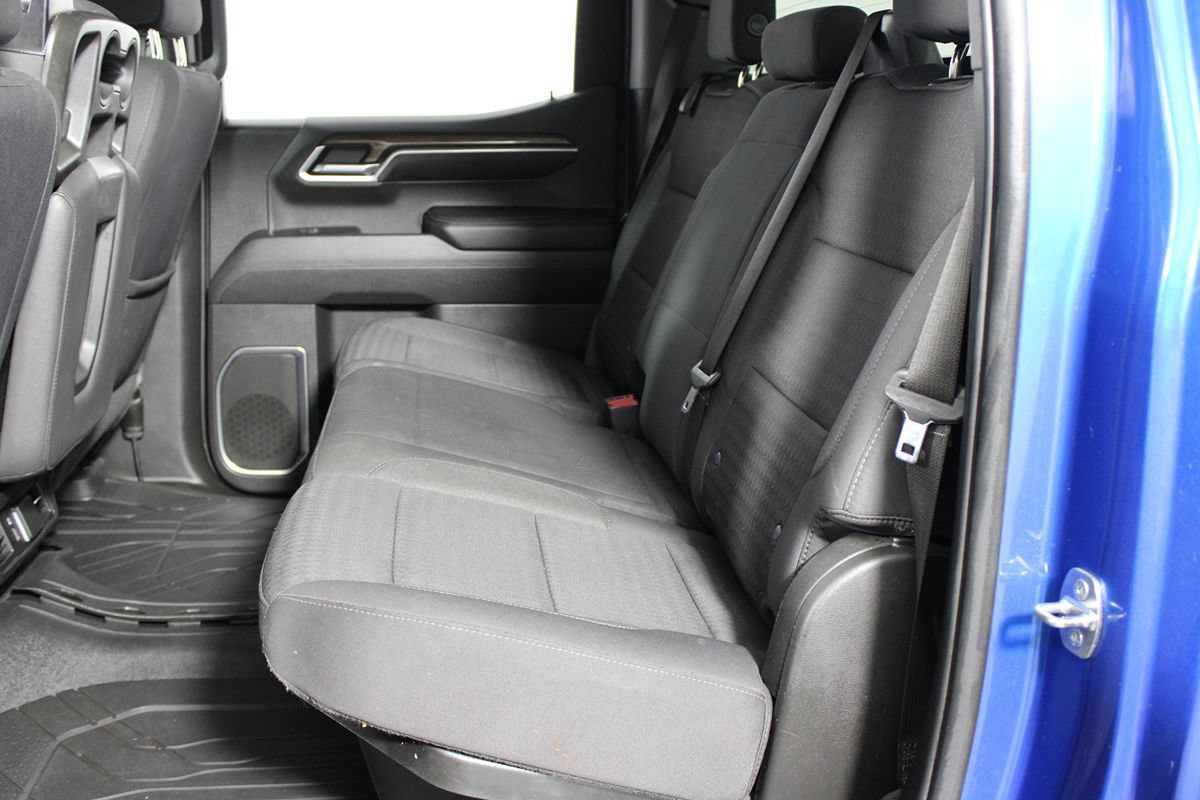 Used 2022 Chevrolet Silverado 1500 LT AWD/4WD image 21