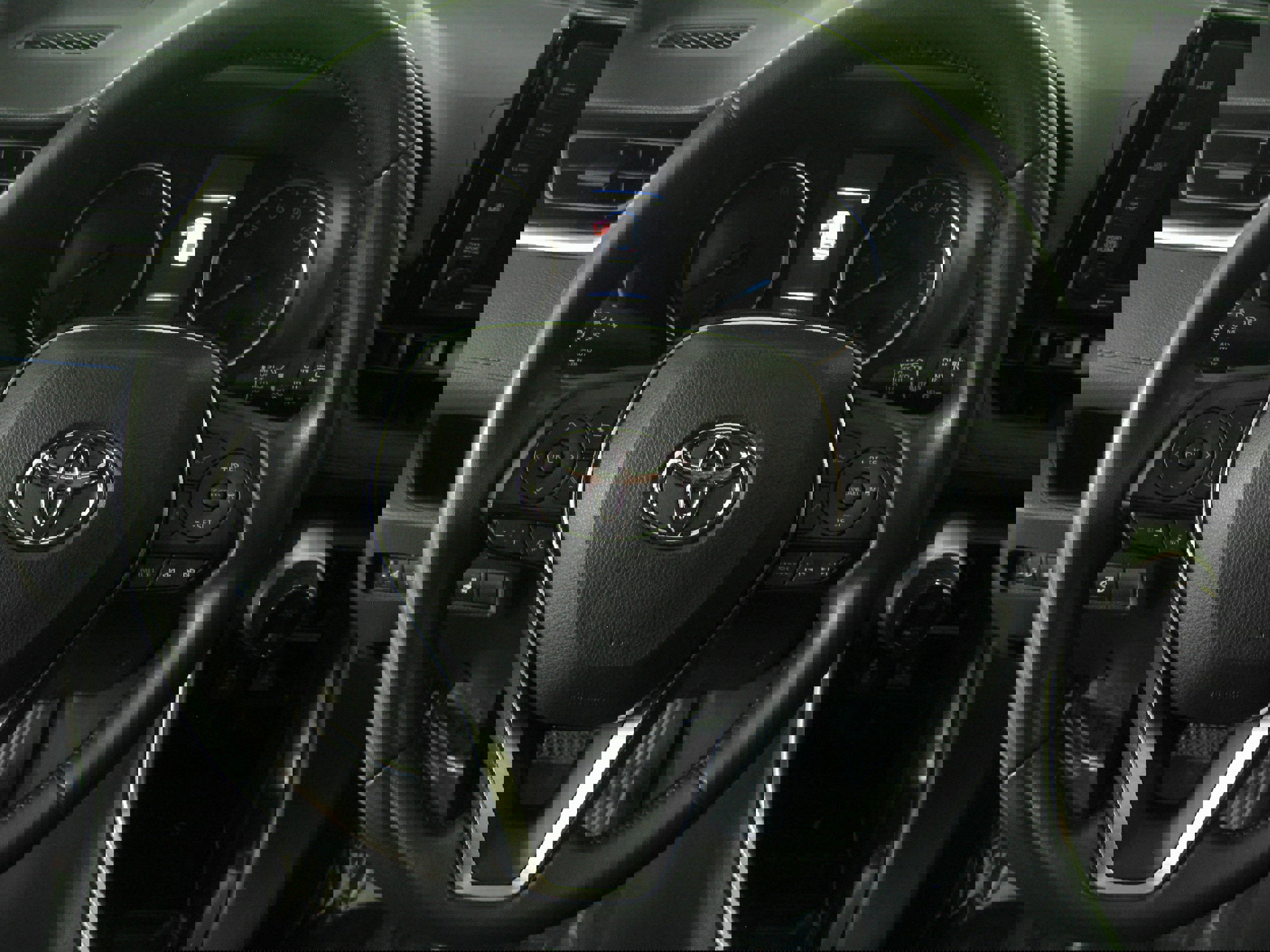 Used 2022 Toyota RAV4 SE w/ SE Grade Weather Package AWD/4WD image 11