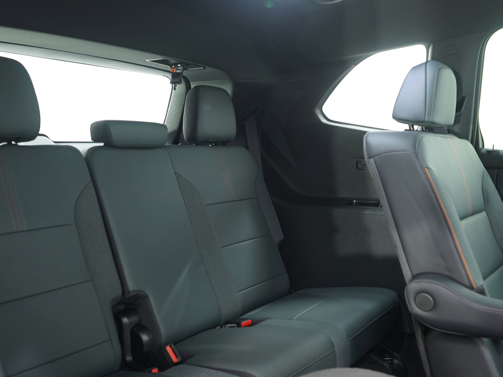 Used 2024 GMC Acadia AT4 w/ LPO, Floor Liner Package image 13