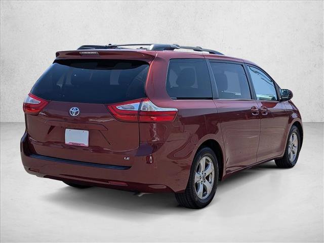 Used 2015 Toyota Sienna LE FWD image 5