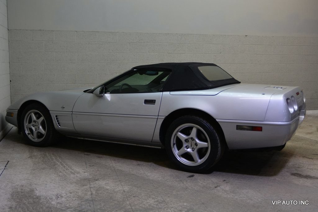 Used 1996 Chevrolet Corvette Convertible RWD image 24