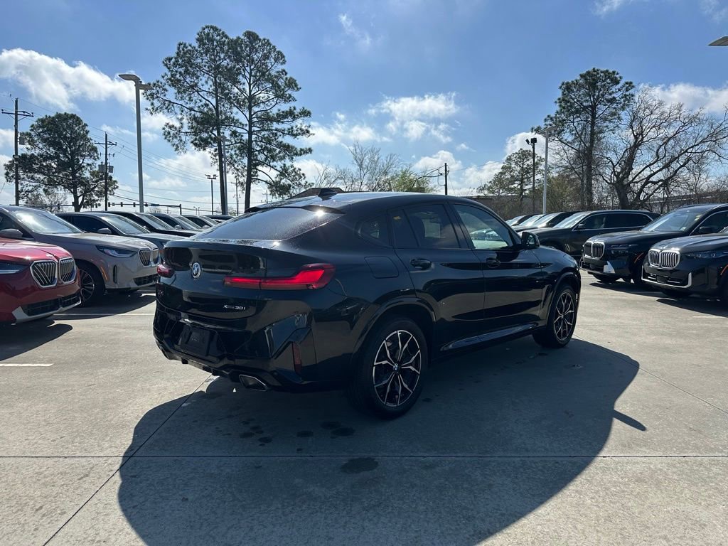 Certified 2025 BMW X4 xDrive30i image 5