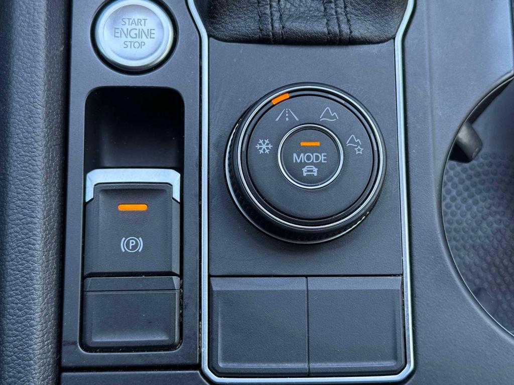 Used 2018 Volkswagen Atlas SE AWD/4WD image 23