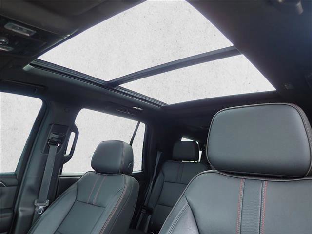 Used 2021 Chevrolet Tahoe RST w/ Luxury Package AWD/4WD image 15
