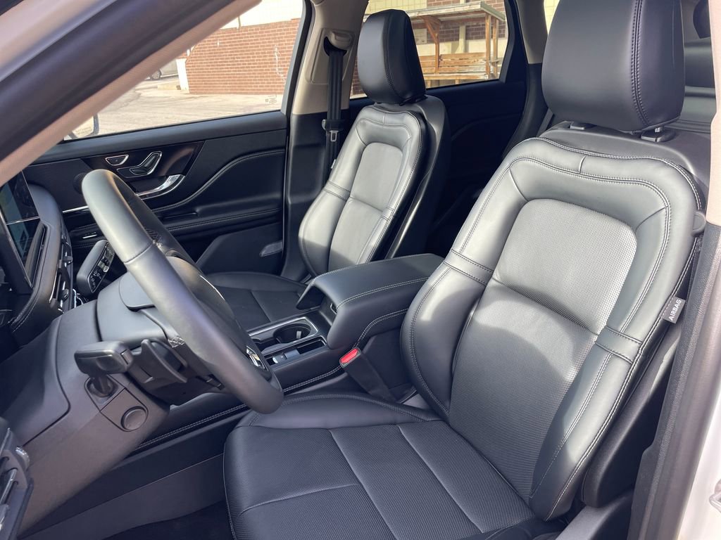 New 2025 Lincoln Corsair Reserve w/ Jet Appearance Package image 15