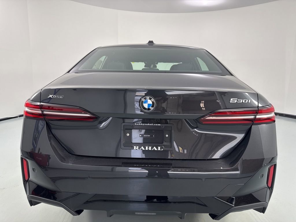 New 2026 BMW 530i xDrive w/ M Sport Package image 6