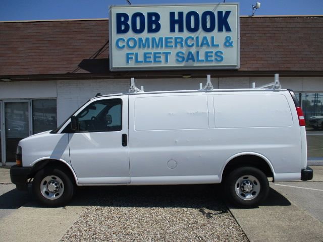 Used 2020 Chevrolet Express 2500 w/ Driver Convenience Package RWD image 31