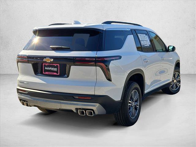 New 2027 Chevrolet Traverse LT FWD image 2