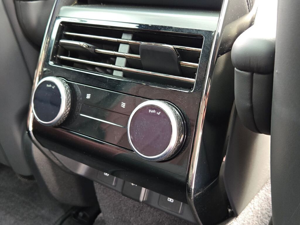 Used 2024 Land Rover Range Rover Sport Dynamic SE image 14