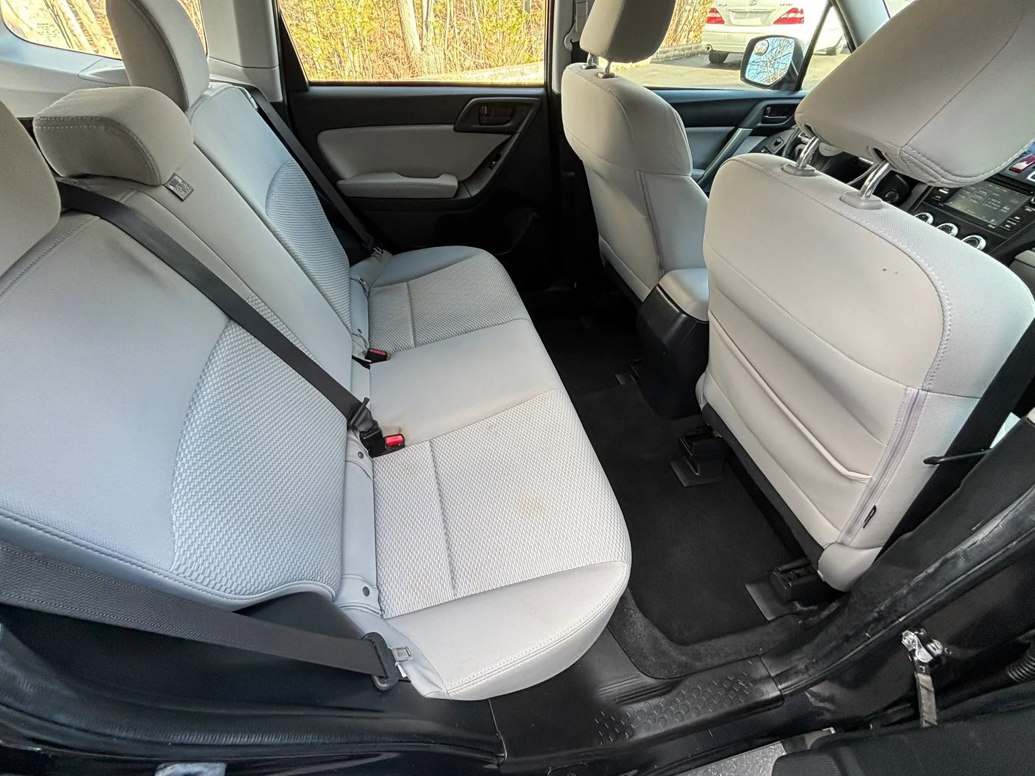 Used 2016 Subaru Forester 2.5i AWD/4WD image 24