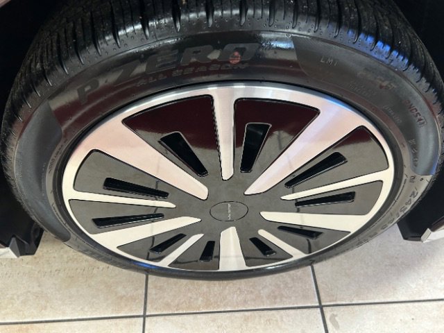 Used 2024 Lucid Air Touring image 25