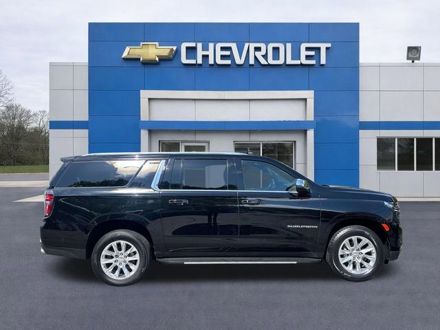 Used 2024 Chevrolet Suburban Premier AWD/4WD image 8
