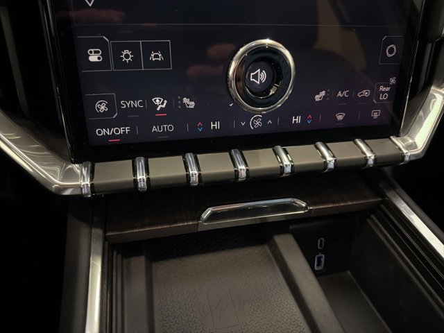 Used 2025 GMC Acadia Denali w/ LPO, Cargo Package image 29