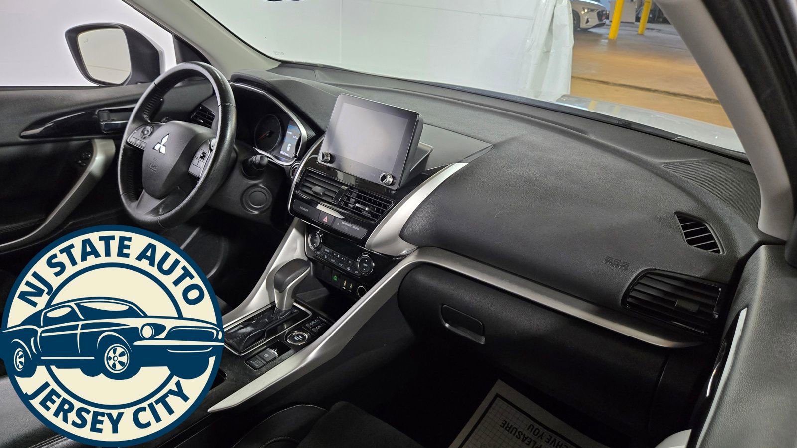 Used 2023 Mitsubishi Eclipse Cross SE image 34