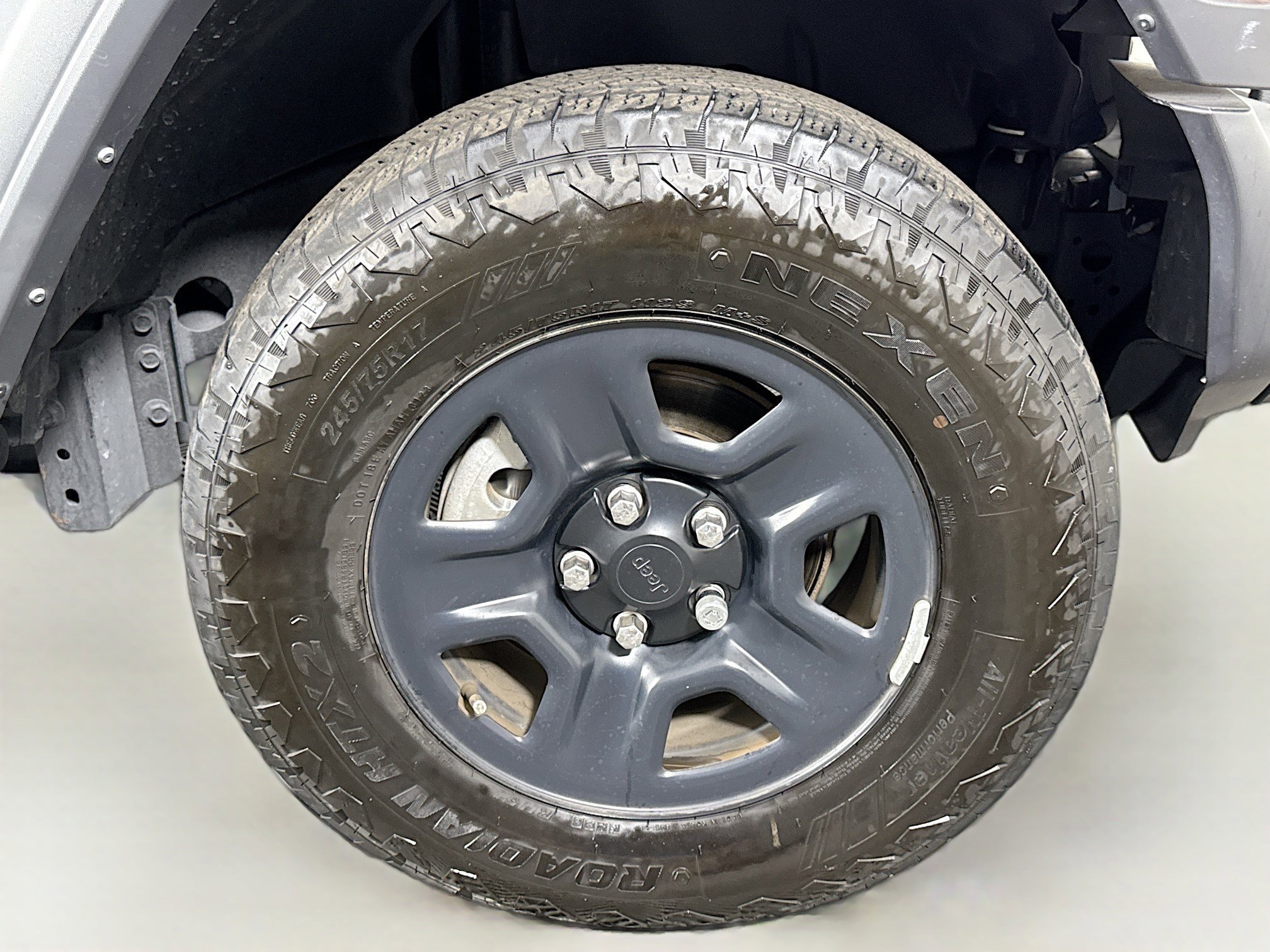 Used 2024 Jeep Wrangler Sport image 32