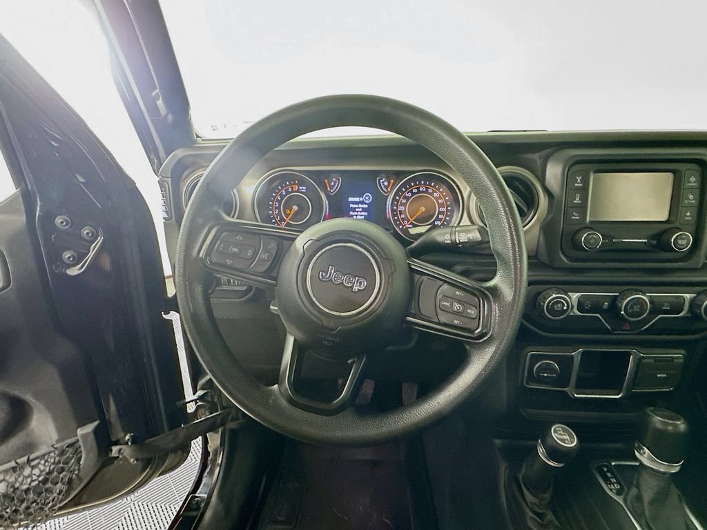 Certified 2020 Jeep Gladiator Sport AWD/4WD image 17
