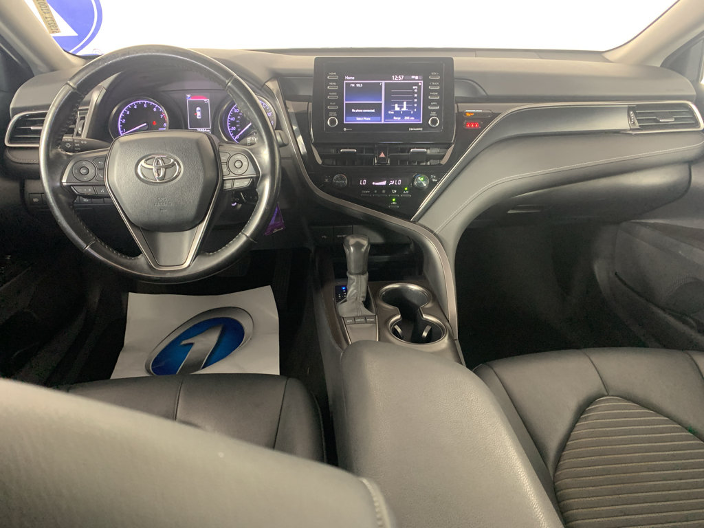 Used 2022 Toyota Camry SE FWD image 31