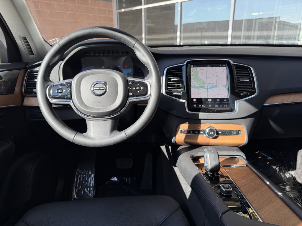 Used 2024 Volvo XC90 T8 Plus w/ Protection Package Premier AWD/4WD image 16