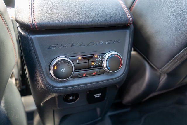Used 2025 Ford Explorer ST image 17
