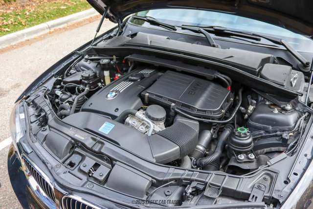 Used 2010 BMW 135i Convertible image 24