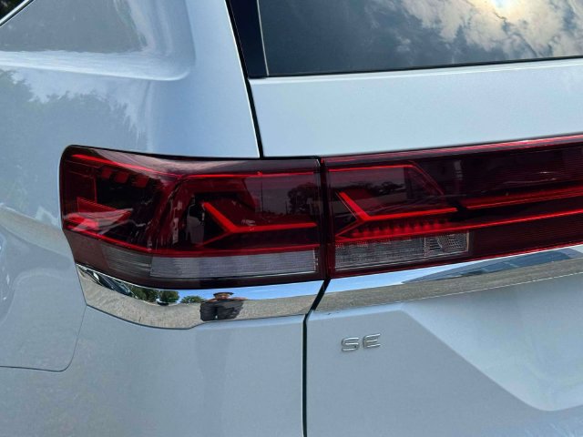 Certified 2026 Volkswagen Atlas SE w/ Panoramic Sunroof Package AWD/4WD image 9