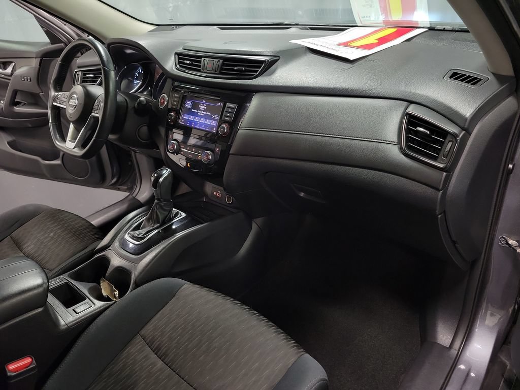 Used 2018 Nissan Rogue SV w/ Premium Package AWD/4WD image 25