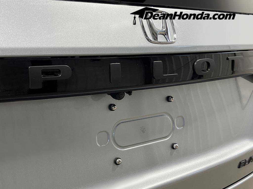 New 2026 Honda Pilot Black Edition image 7