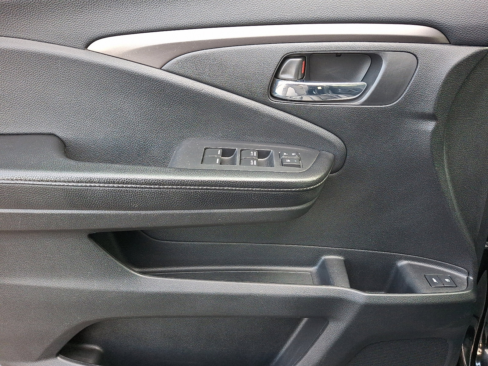 Certified 2018 Honda Pilot EX-L image 10