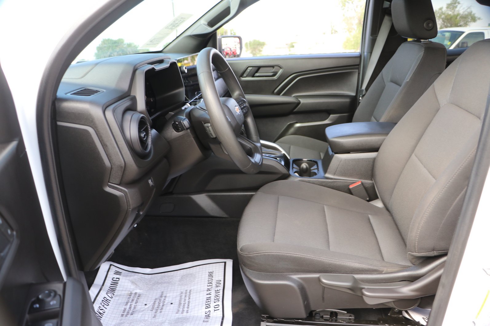 Used 2025 Chevrolet Colorado W/T w/ Advanced Trailering Package RWD image 13