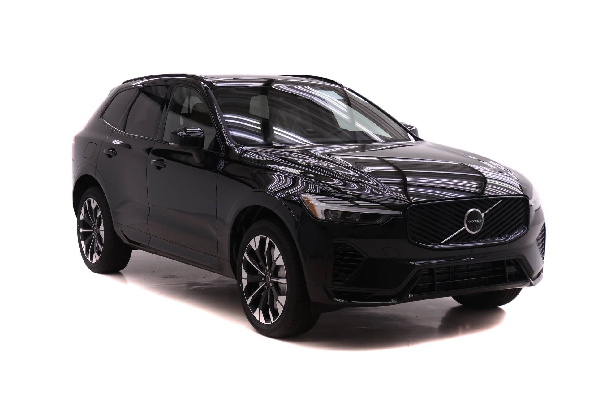 New 2026 Volvo XC60 T8 Plus w/ Protection Package Premier image 2