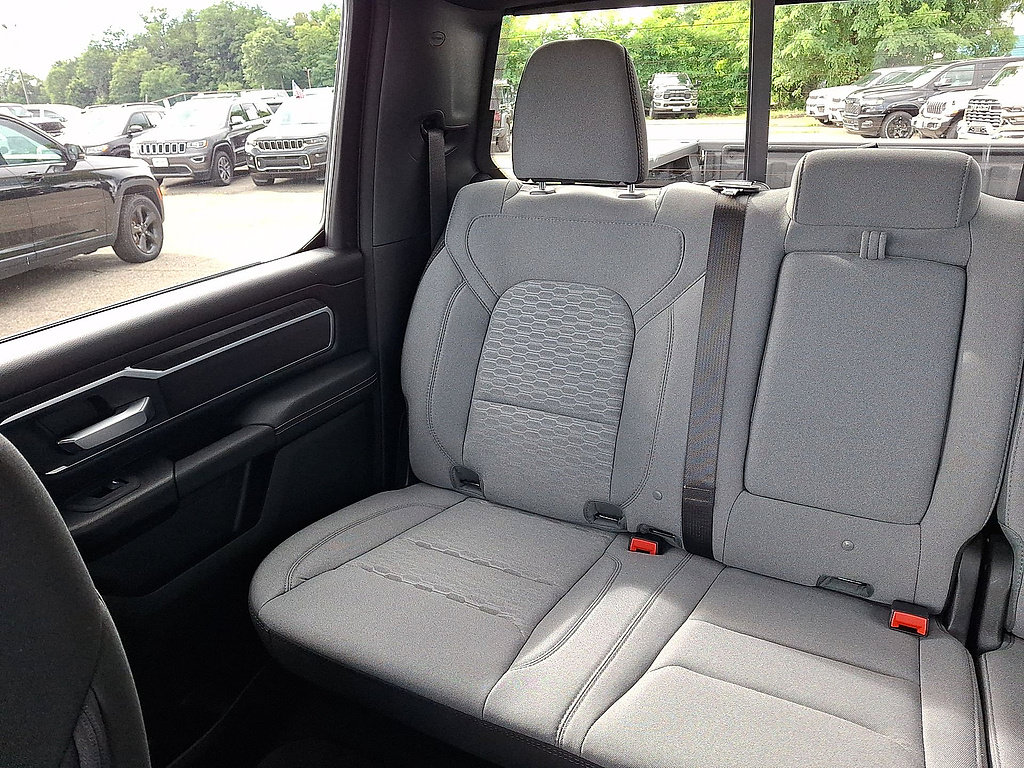 Used 2025 RAM 1500 Big Horn AWD/4WD image 12